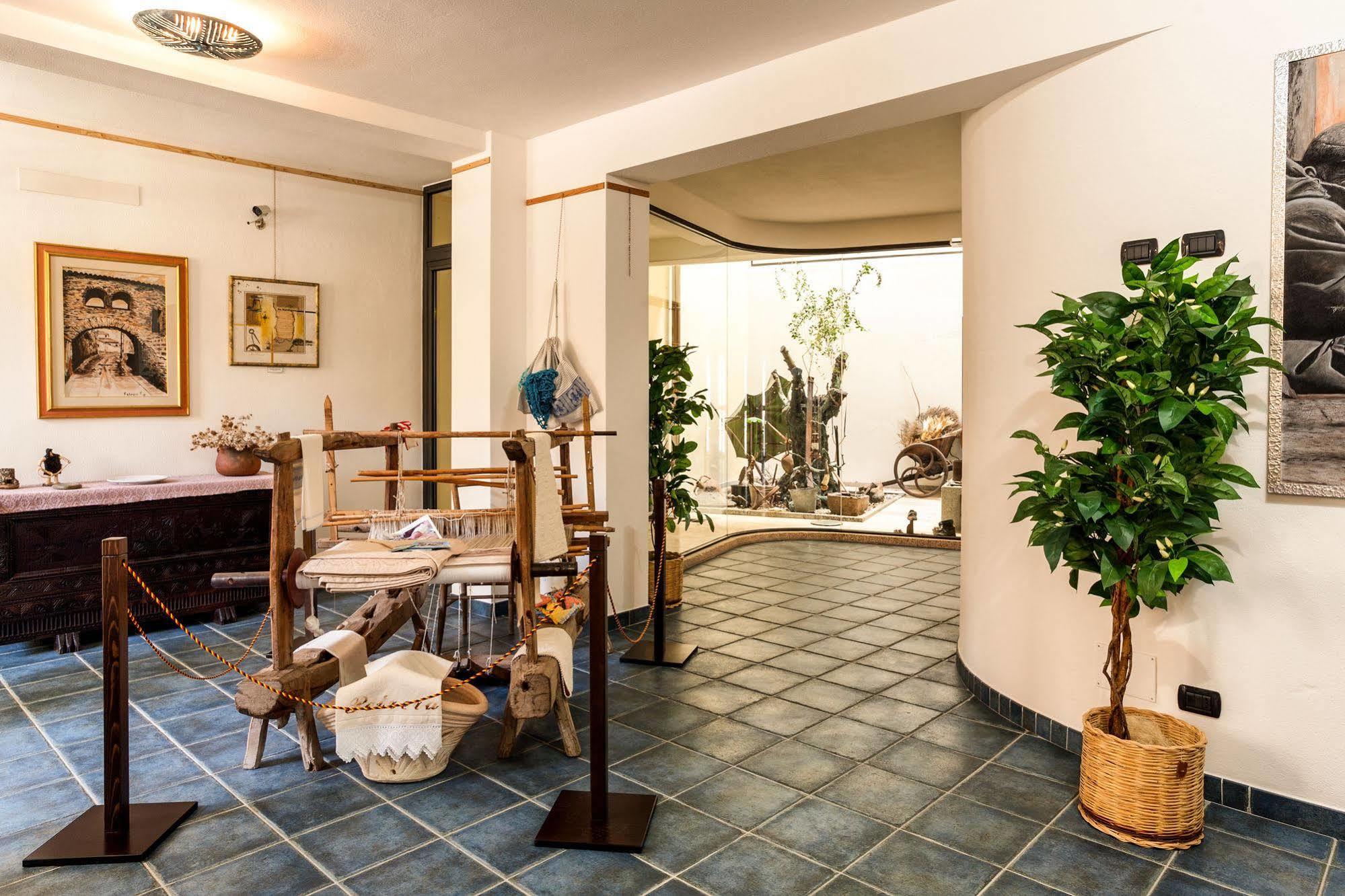 Residenza Petrera Aparthotel Muravera Buitenkant foto